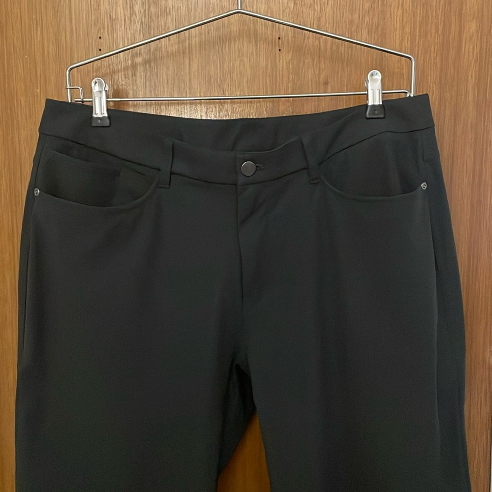 Lululemon ABC classic warpstreme pants, 36x28 - Picture 2 of 4